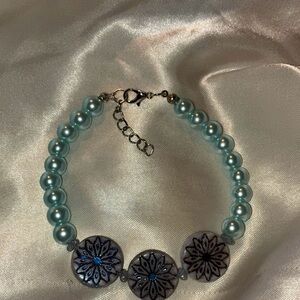 Chic Turquoise Beaded Bracelet with Floral Charms